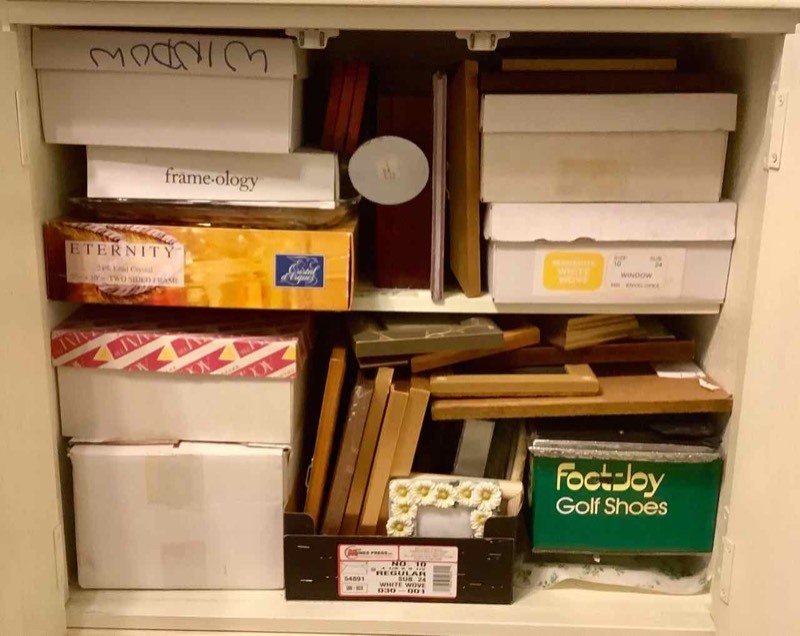 lot 548 image: Photo Frame and Album Assortment (B1)