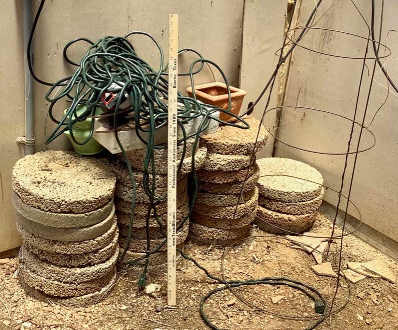 lot 609 image: Round Pavers, Extension Cord and Tomato Cage (GH)
