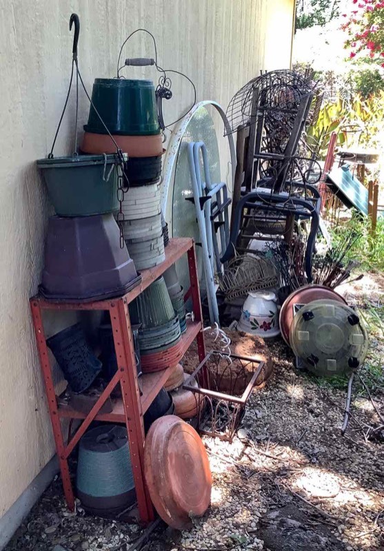 lot 636 image: Assorted Plant Stands, Patio Furniture and Planter Pots (BY)
