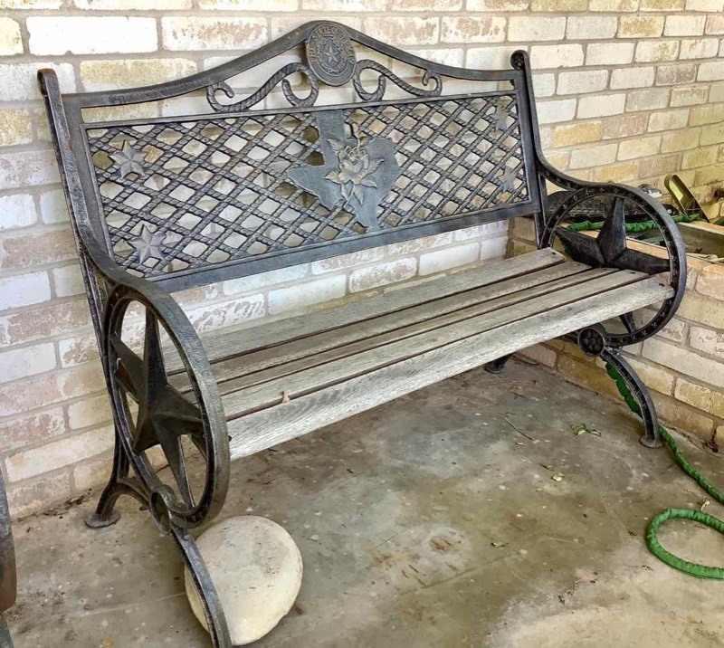 lot 641 image: Heavy Frame Texas Garden Bench (FP)
