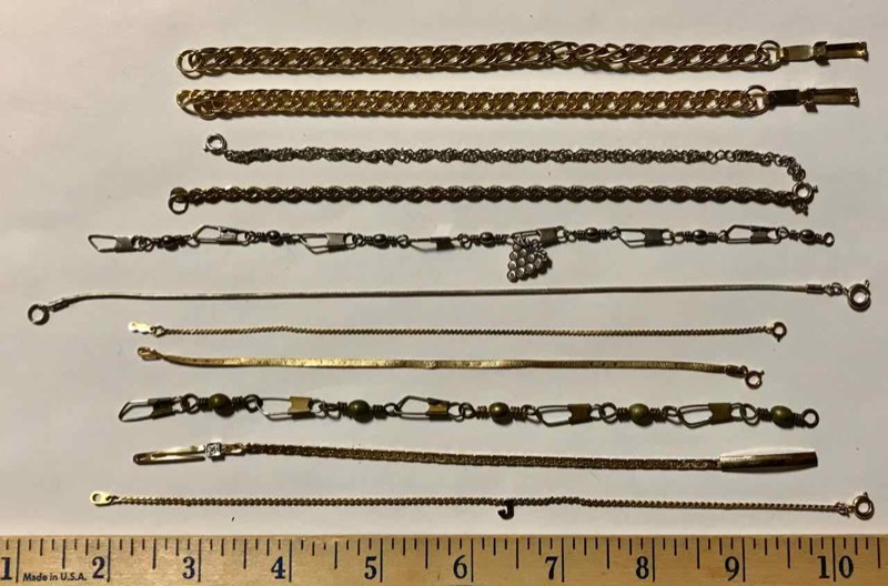 lot 924 image: Jewelry  Asst. Chain Bracelets
