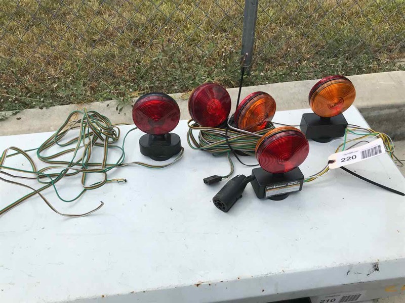 lot 220 image: Asset Forfeiture (5) Emergency Tow Lights