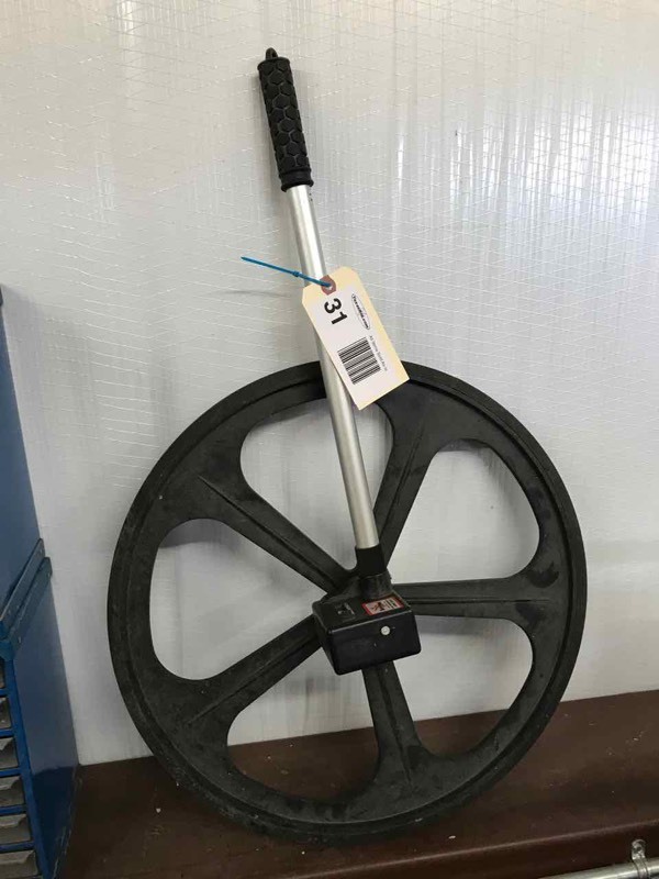 lot 31 image: Meter-Man Model 6012 Measuring Wheel