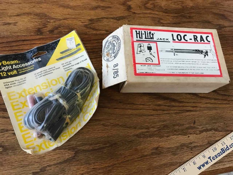 lot 48 image: Loc-Rac Hi-Lift 12v Light Cord