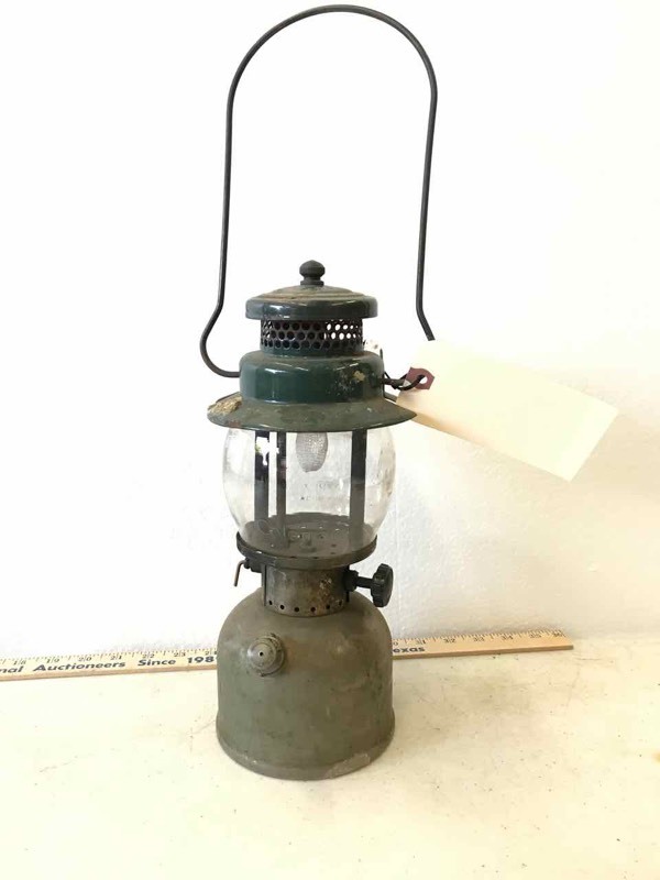 lot 71 image: Coleman Lantern, single mantle 242B