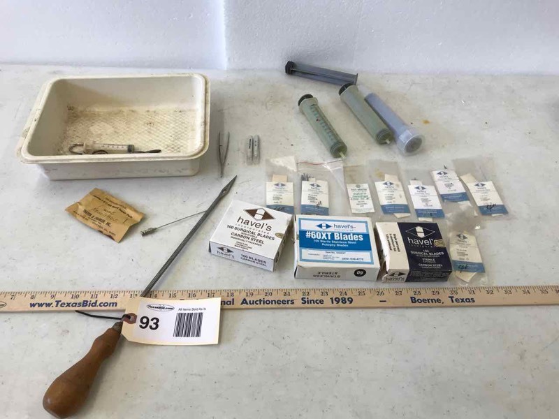 lot 93 image: Taxidermy Tools Surgical Blades, Needles, Old Scalpels, Etc.