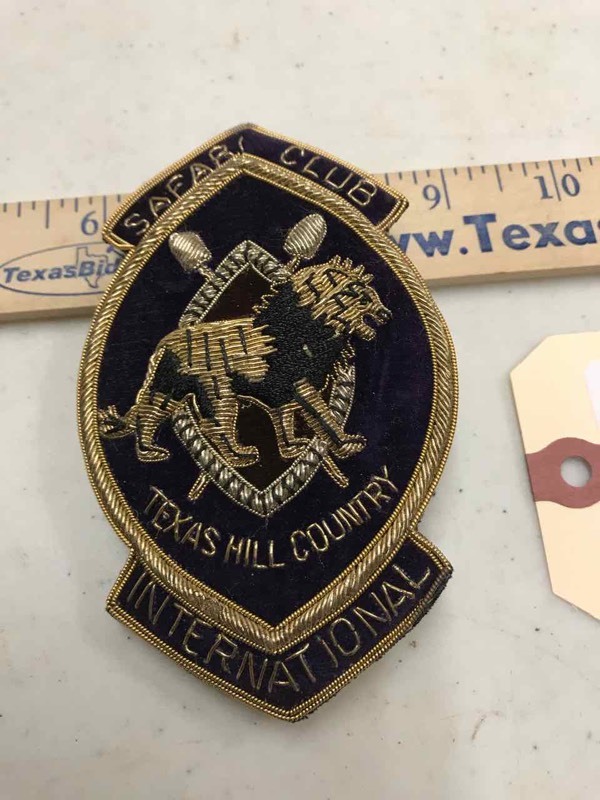 lot 111 image: Crest Pin Safari Club International Texas Hill Country