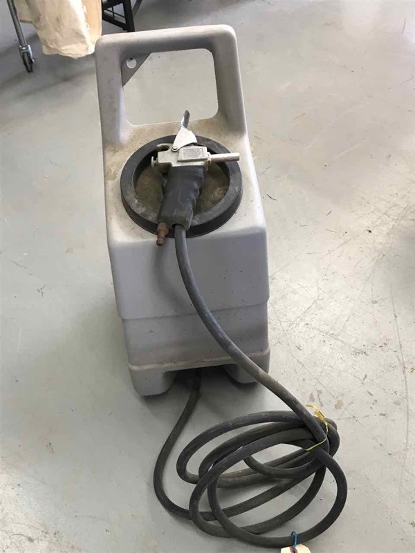 lot 122 image: Sandblaster