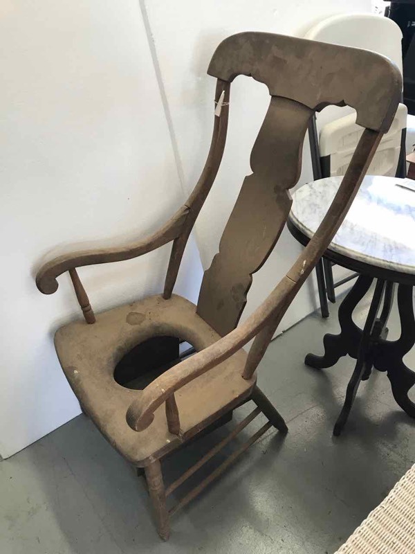 lot 136 image: Antique Potty Chair