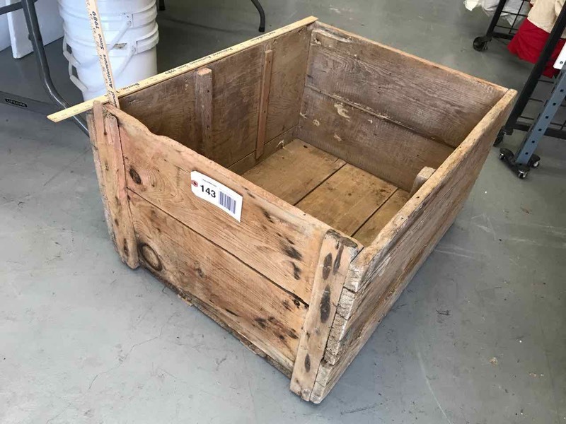lot 143 image: Primitive Antique Wood Crate