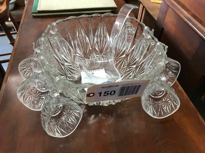 lot 150 image: The Williamsport Hazelware Punch Service #6298 SE