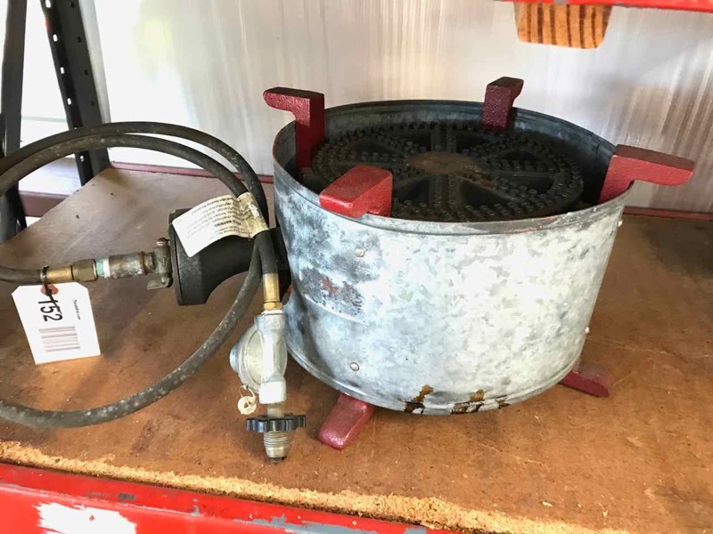 lot 152 image: Propane Cooker with Banjo Burner