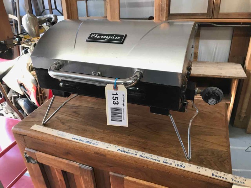 lot 153 image: Portable Charmglow Propane Tail Gate Grill