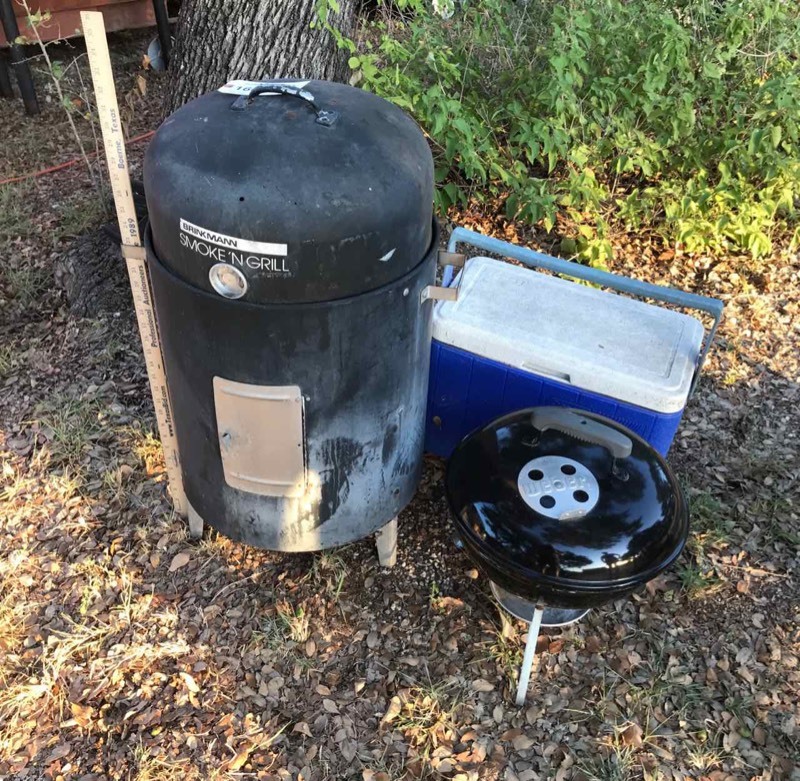 lot 160 image: Brinkman Smoke-N-Grill, Weber Little Joe, Coleman Cooler