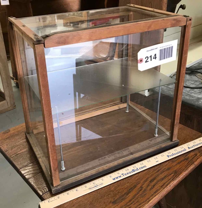 lot 214 image: Antique Counter Top Display Cabinet