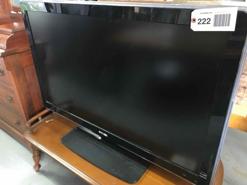 lot 222 image: Philips TV PH47 LCD (no cords, no remote)