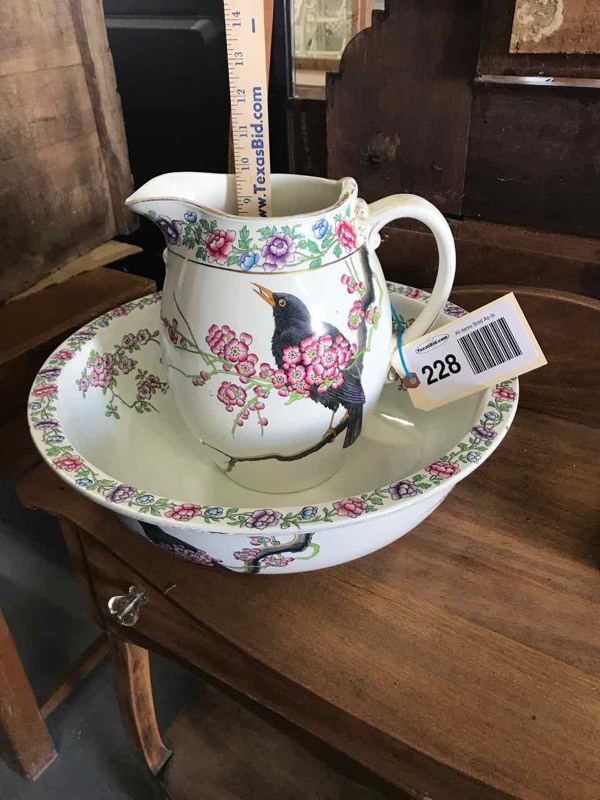 lot 228 image: Cetem Ware Blackbird Pitcher & Wash Bowl