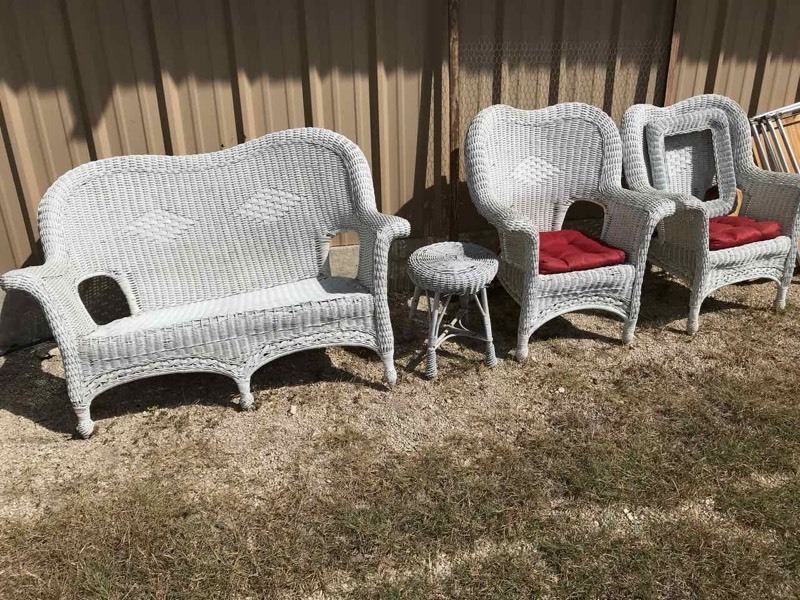 lot 279 image: Wicker Furniture Love Seat, 2 Chairs, Stool, Picture Frame