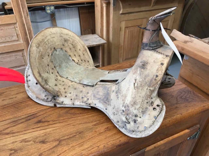 lot 685 image: Old Primitive Saddle Frame
