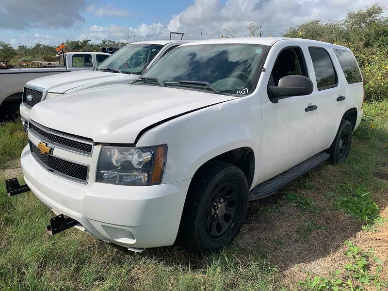 lot 407 image: 2013 Chevrolet Tahoe Police Vehicle, white, doesnt run, broken windows odo unk miles,  (VIN  1GNLC2EO1DR351968)