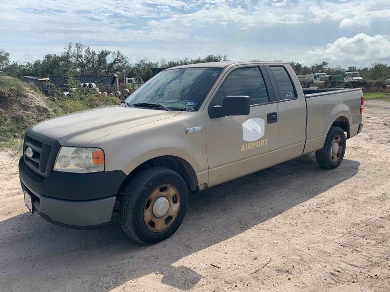 lot 423 image: 2007 Ford F150 Pickup Supercab, started, mileage 125,691, see video  (VIN  1FTPX12V07KC46554)