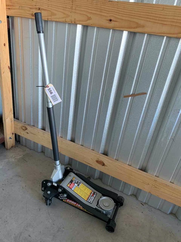 lot 556 image: Asset Forfeiture  Blackjack 3 Ton Professional Low Profile Hydraulic Jack