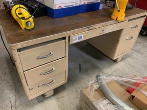 lot 471 image: Vintage Metal Desk