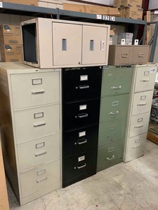lot 476 image: (6) File Cabinets