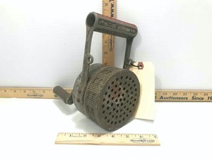 lot 511 image: Antique WWII Hand Held Air-RAID Siren, Federal Electric Company Inc. Chicago