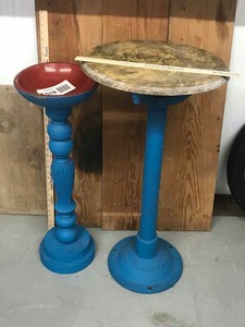 lot 519 image: Cast Iron Five Point Engineering Base & a Wood Pedestal Bowl (both painted blue)