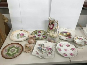 lot 569 image: Asst. Antique Porcelain Bowls, Decanter, Salts, Tureen, Creamer, Plates, Etc.