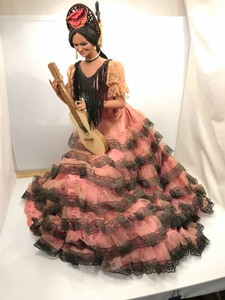 lot 572 image: From Spain, Vintage Doll