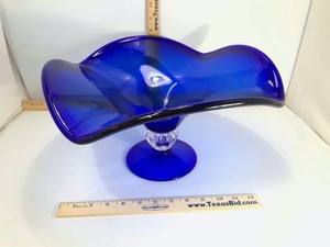lot 629 image: Cobalt Console Bowl