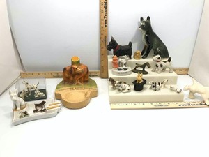 lot 634 image: Asst. Dog Figures