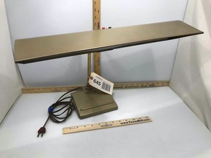lot 645 image: Mid Century Desk Lamp