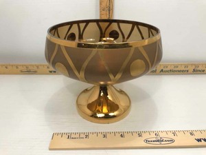 lot 660 image: Mid-Century Pedestal Bowl (Brown Glass with Gold-Leaf Design)