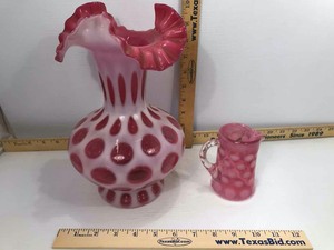 lot 668 image: Pink Ruffled Edge Vase and Pink Creamer