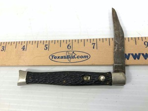 lot 729 image: Switch Blade Knife Schrade Walden