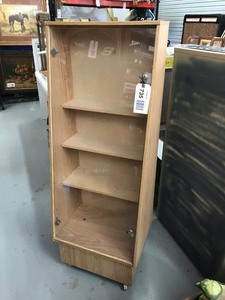 lot 735 image: Display Cabinet on Wheels, with Key