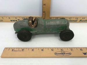 lot 759 image: Toy Metal Car Hubley Kiddie-10Y (green)