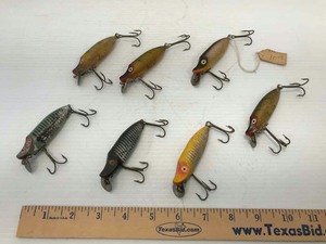 lot 771 image: Old Fishing Lures