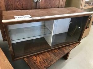 lot 784 image: Display Cabinet