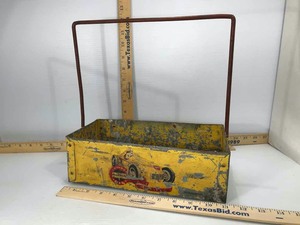 lot 818 image: 1950s Wynns Tin Tote, Johnny Parsons