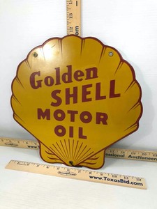lot 824 image: Porcelain Enamel Sign Golden Shell Motor Oil (single sided)
