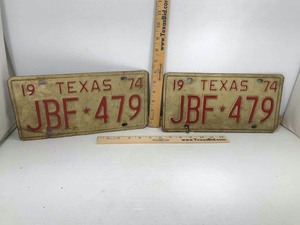 lot 840 image: (1 Pair) 1974 Texas License Plate (JBF 479)