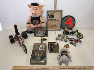 lot 845 image: Asst. Motorcycle Toys, Harley Davidson 1992 Collector Cards, H.D. Plush Animals, Etc.