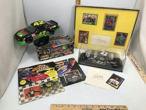 lot 961 image: Racing Collectibles Kyle Petty