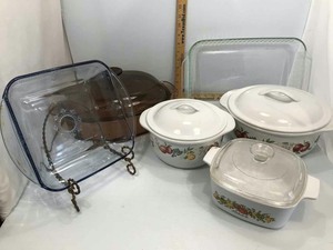lot 983 image: Anchor Hocking, Pyrex, Corning Casserole Dishes and (2) Corelle 1-12 Qt., 2-12 Qt. Dishes