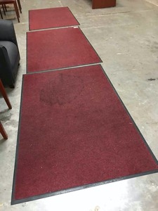 lot 4 image: Three floor mats, approx. 6 ft X 4 ft