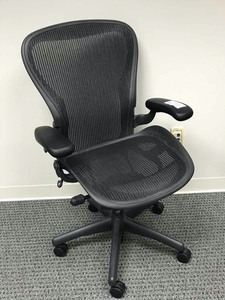 lot 58 image: Herman Miller Classic Aeron Task Chair Standard Tilt - Fixed Vinyl Arms - Standard Carpet Casters - AE211PWCN2G1BBBK3D19